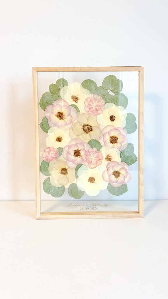 kwiatowe poletko | o mnie | konserwacja bukietów ślubnych | kwiaty w szkle | pamiątka ślubna